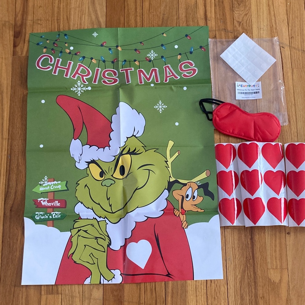 Grinch Christmas Pin the Heart Game Poster with Accessories New